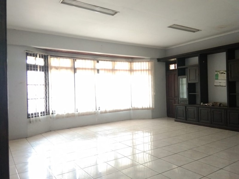 Rumah Siap Huni di Kawasan Duren Sawit Untuk Keluarga Besar atau Usaha Penginapan (Guest House)