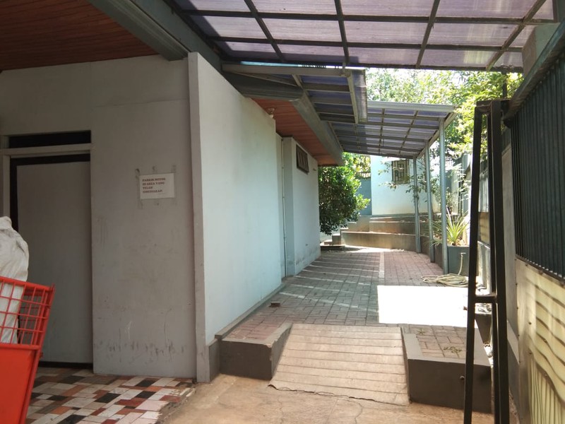 Rumah Siap Huni di Kawasan Duren Sawit Untuk Keluarga Besar atau Usaha Penginapan (Guest House)