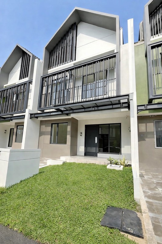 Rumah Attic 3 Lantai  Siap Huni Cluster Leonora di Kawasan Symphonia Gading Serpong
