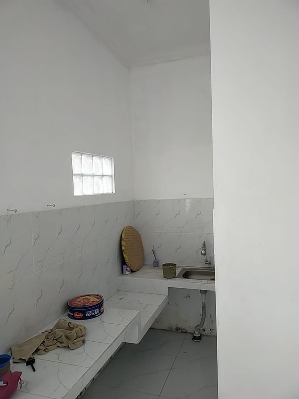 Disewakan Ruang Usaha Strategis di Jl. Gondangan Sleman,  Luas 300 Meter Persegi, Siap Pakai & Akses Jalan Lebar