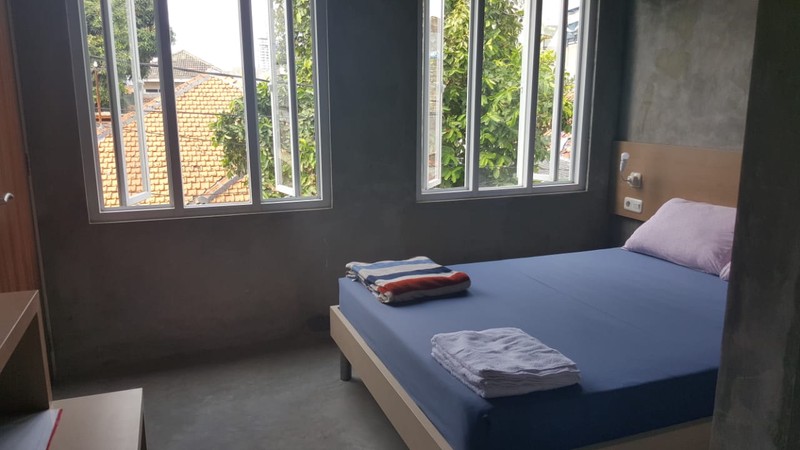 RUMAH BETAWI KALIPASIR MENTENG DIJUAL - POTENSI KOS AKTIF DAN HUNIAN TINGGI