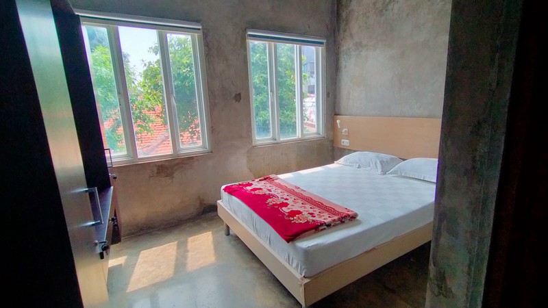 RUMAH BETAWI KALIPASIR MENTENG DIJUAL - POTENSI KOS AKTIF DAN HUNIAN TINGGI