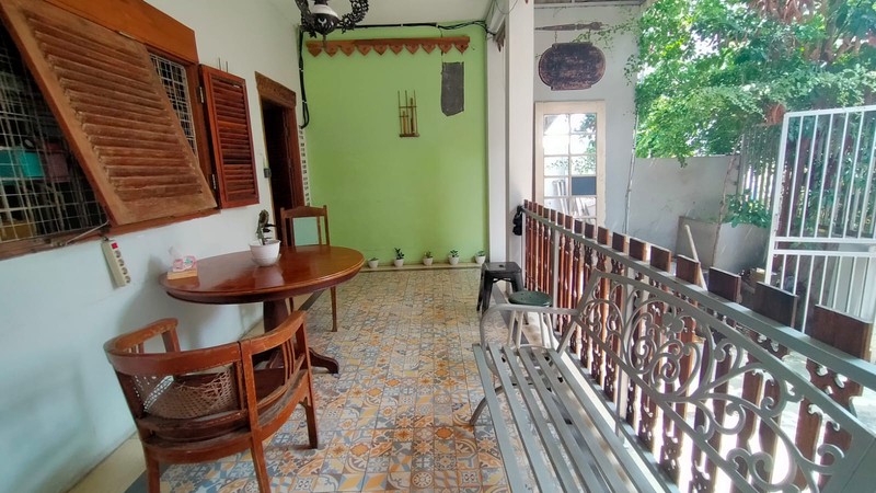 RUMAH BETAWI KALIPASIR MENTENG DIJUAL - POTENSI KOS AKTIF DAN HUNIAN TINGGI