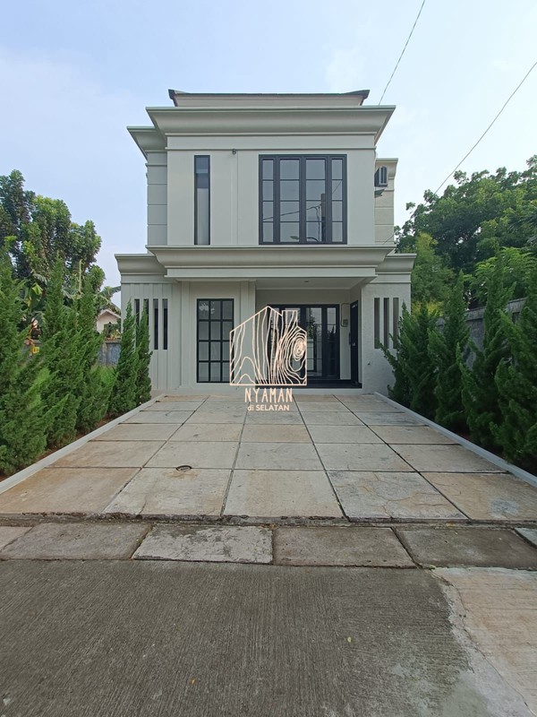Rumah Bagus Di Champaca Residence Rempoa, Jakarta Selatan