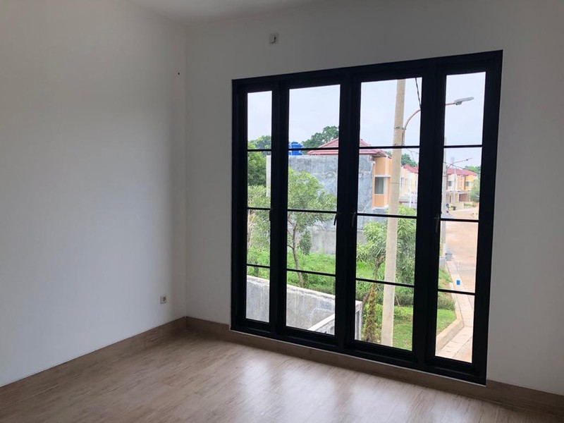 Rumah Bagus Di Champaca Residence Rempoa, Jakarta Selatan