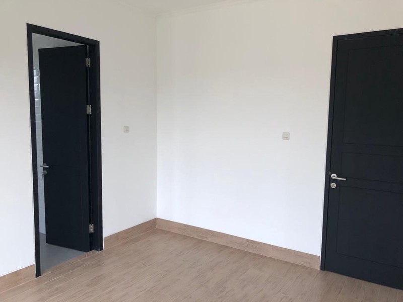 Rumah Bagus Di Champaca Residence Rempoa, Jakarta Selatan