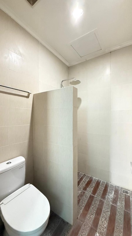 Rumah Mewah 2 Lantai Siap Huni Dengan Carport 3 Mobil, Water Heater, Di Kawasan Elit @Bintaro