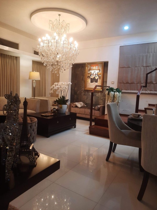 Rumah Semi Furnished Bebas Banjir, 2 Setengah Lantai Dalam Cluster di Jl Aria Putra, Serua Indah, Ciputat