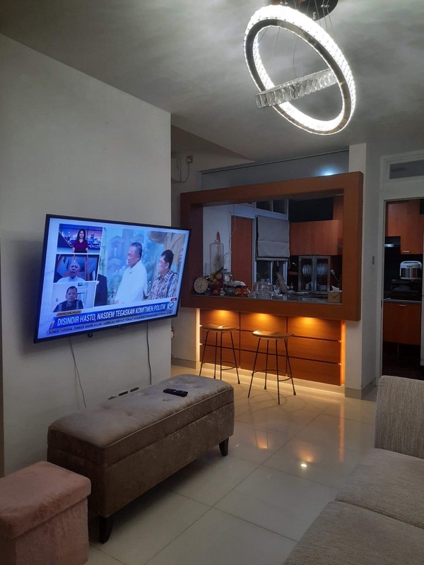 Rumah Semi Furnished Bebas Banjir, 2 Setengah Lantai Dalam Cluster di Jl Aria Putra, Serua Indah, Ciputat