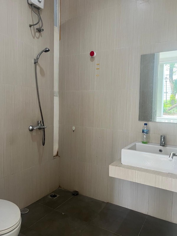 Rumah 2 lantai,luas tanah 180 di Bintaro Jaya 9