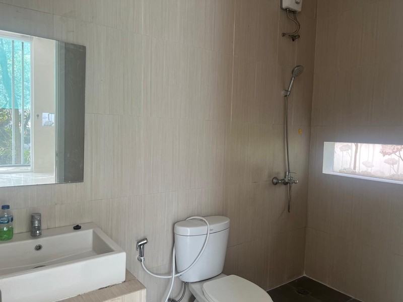 Rumah 2 lantai,luas tanah 180 di Bintaro Jaya 9