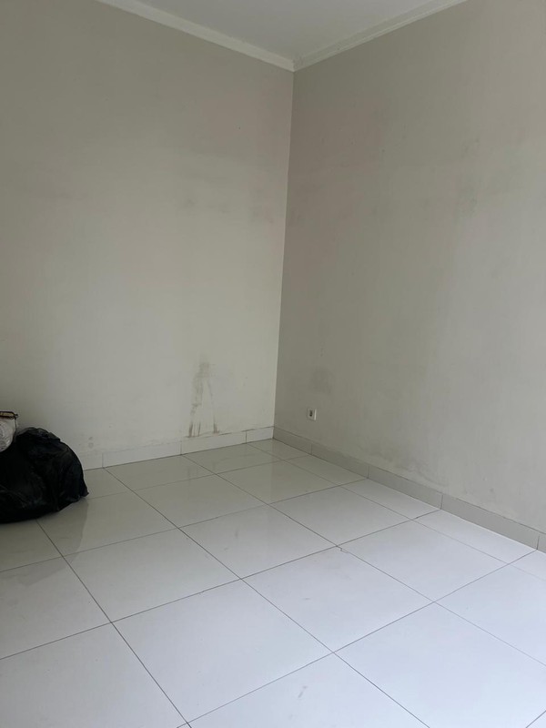 Rumah 2 lantai,luas tanah 180 di Bintaro Jaya 9