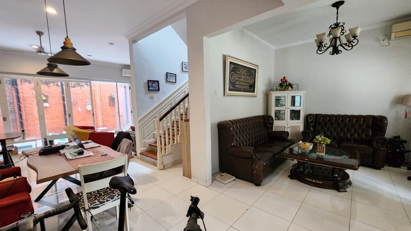 Rumah Siap Huni,Bagus,jalan lebar di Bintaro Jaya 9