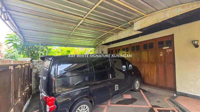 Dijual Rumah Di Guntur Kuningan Jakarta Selatan, Cocok dIbangun Kost, 