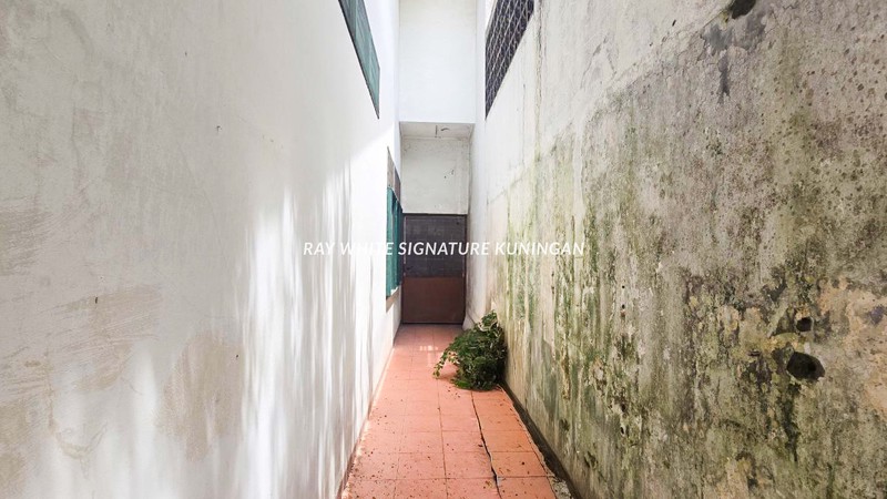Dijual Rumah Di Guntur Kuningan Jakarta Selatan, Cocok dIbangun Kost, 