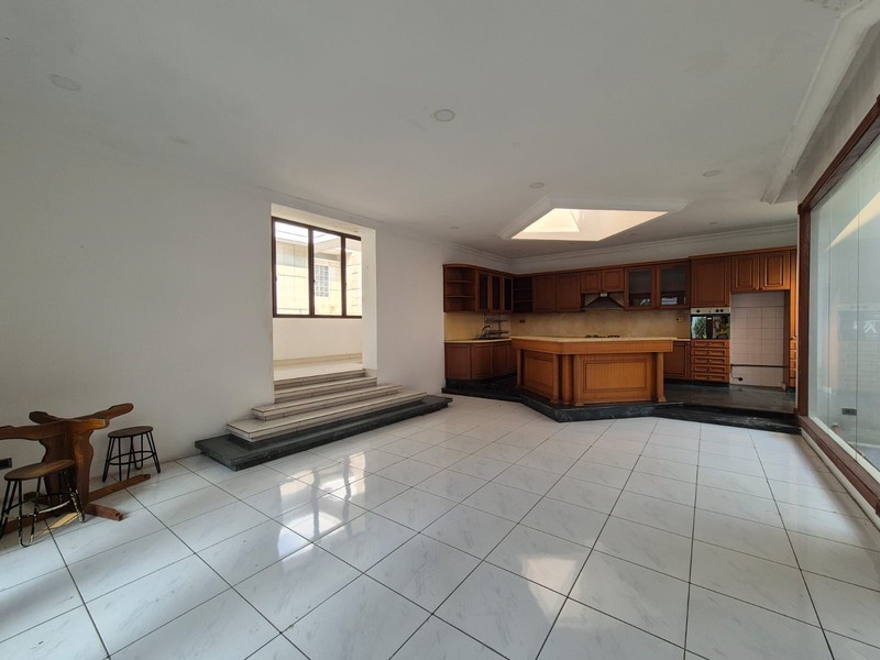 Rumah Mewah Siap Huni