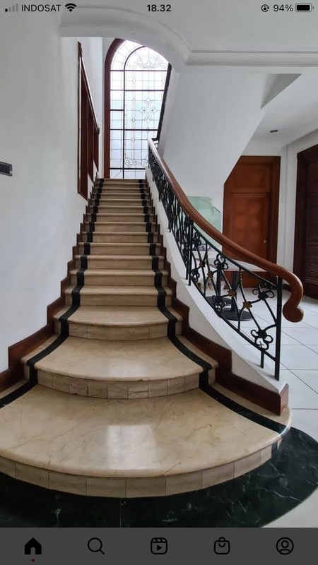 Rumah Mewah Siap Huni