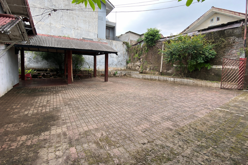 Rare Listing! Lahan 392 Sqm, Pejaten Barat - Ideal Untuk Kos atau Cluster!