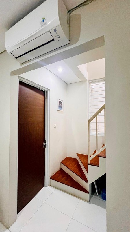 Rumah 2 Lantai Fully Furnished Siap Huni 2+1 KT Graha Bintaro - 5 Menit Tol Parigi