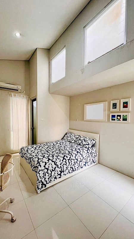 Rumah 2 Lantai Fully Furnished Siap Huni 2+1 KT Graha Bintaro - 5 Menit Tol Parigi