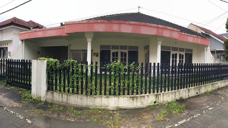 Rumah Luas 300 Meter Persegi di Warungboto Umbulharjo Lokasi Premium & Strategis Tengah Kota Yogyakarta