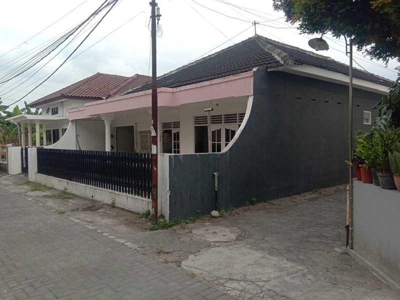 Rumah Luas 300 Meter Persegi di Warungboto Umbulharjo Lokasi Premium & Strategis Tengah Kota Yogyakarta
