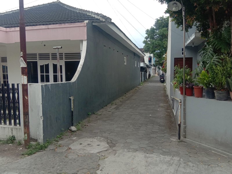 Rumah Luas 300 Meter Persegi di Warungboto Umbulharjo Lokasi Premium & Strategis Tengah Kota Yogyakarta