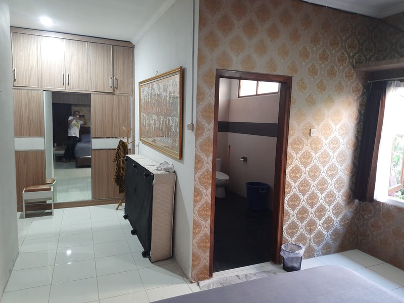 Peluang Bisnis Eksklusif Guesthouse Mewah 2 Lantai di Caturtunggal Lokasi Premium Selangkah ke UGM, Caturtunggal, Depok, Sleman