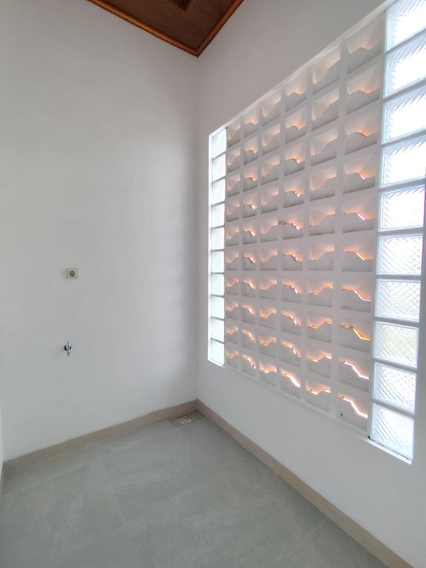 Disewakan Ruko Baru di Jl. Gito Gati Dekat Sleman City Hall, Lokasi Ramah Parkir & Row Jalan Luas, Donoharjo, Ngaglik, Sleman