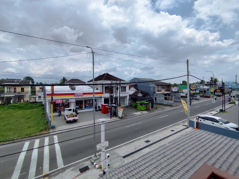 Disewakan Ruko Baru di Jl. Gito Gati Dekat Sleman City Hall, Lokasi Ramah Parkir & Row Jalan Luas, Donoharjo, Ngaglik, Sleman