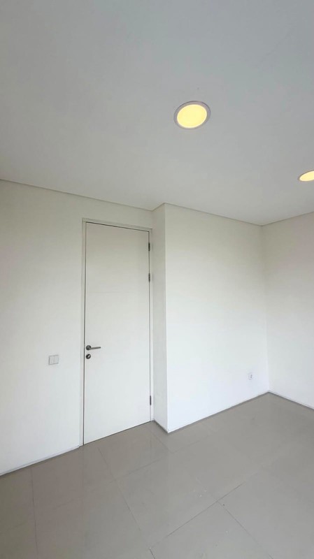 DIJUAL NORTHWEST HILL 2 LANTAI FULL RENOVASI CITRALAND SURABAYA BARAT 