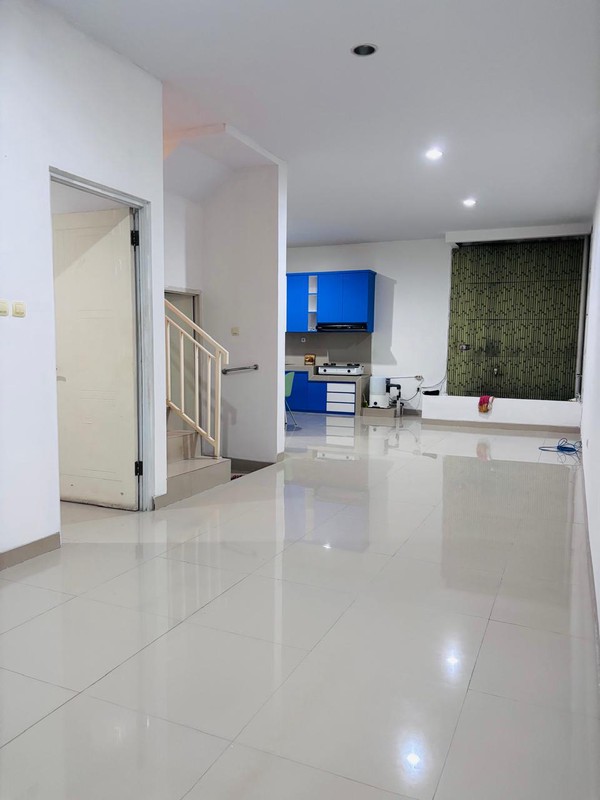 Rent. Rumah bagus Regensi Melati Mas, BSD