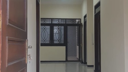 Disewakan rumah siap huni di Pondok Tjandra Indah Cluster Semangka