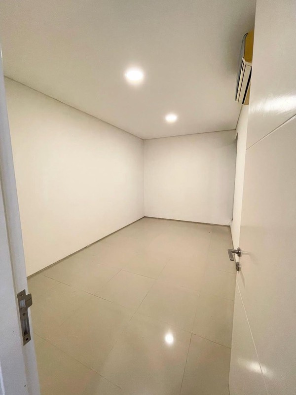 Dijual Taman Puspa Raya Fully Renov Citraland Surabaya Barat