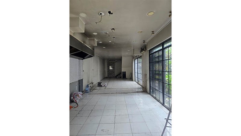 Ruko hoek Krekot Bunder, Pasar Baru