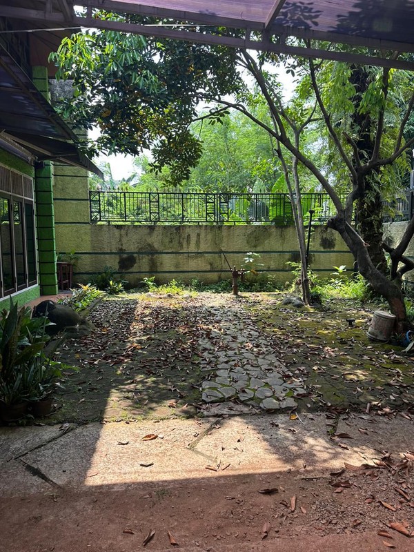 Rumah 2 Lantai Kokoh di Kav DPRD dekat Pintu Toll Cibubur