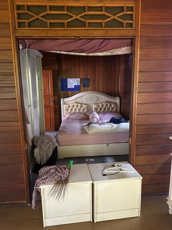 Rumah 2 Lantai Kokoh di Kav DPRD dekat Pintu Toll Cibubur