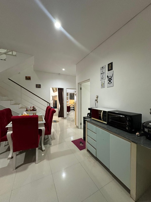 Spacious 3-Bedroom Semi-Villa House For Sale / Rent - Nusa Dua