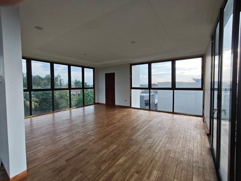  DI JUAL RUMAH LUXURIOS DI JALAN DURIAN JAGAKARSA JAKARTA SELATAN