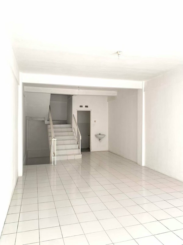 Sewa ruko 3,5Lantai Jl. Baliwerti