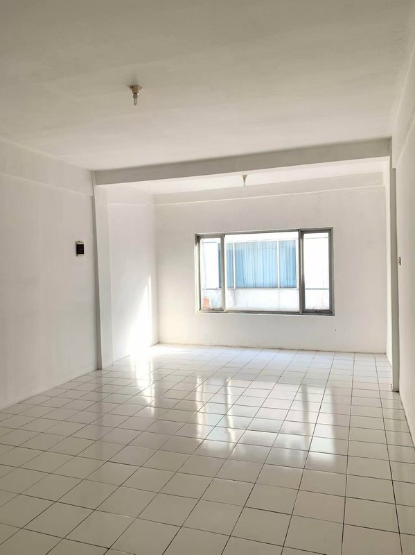 Sewa ruko 3,5Lantai Jl. Baliwerti