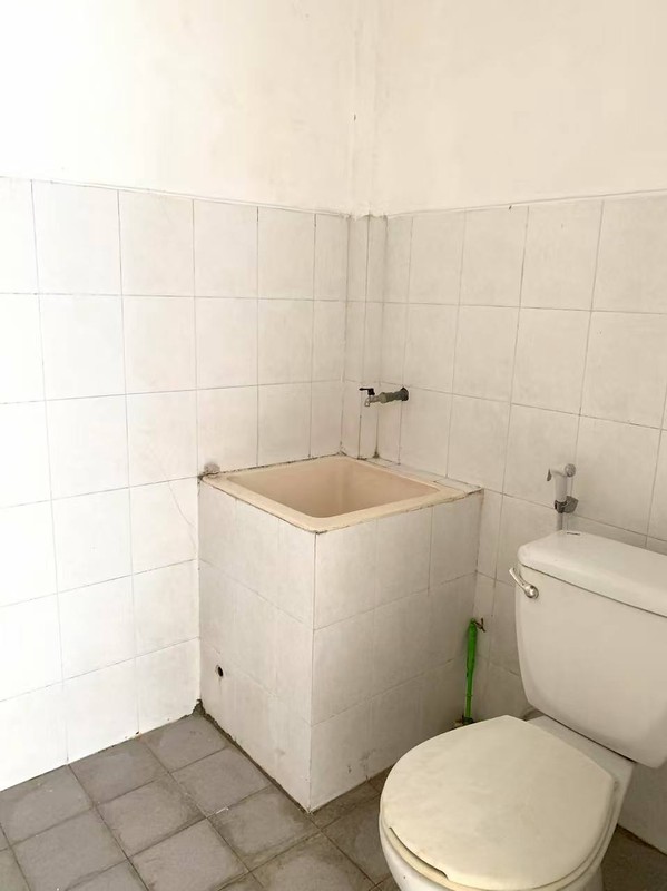 Sewa ruko 3,5Lantai Jl. Baliwerti