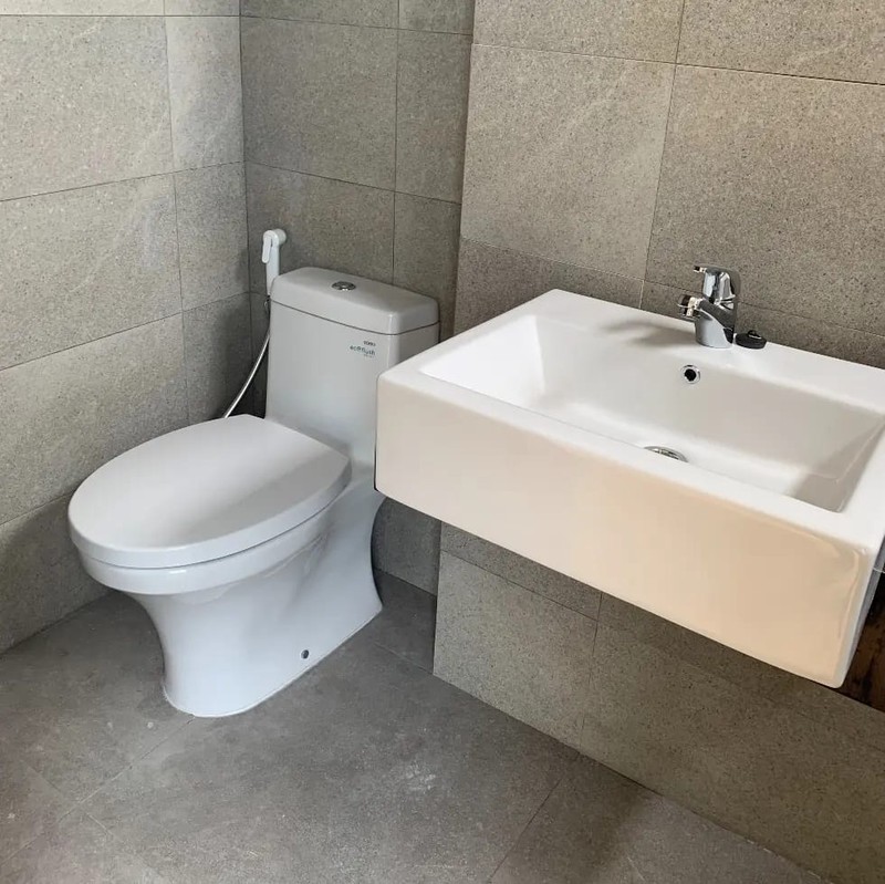 DI JUAL Ruko 3 Lantai + Roof Top Lokasi Strategis Di Pisangan, Ciputat Timur Tangerang Selatan