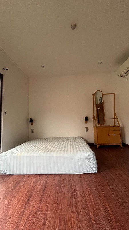 Rumah Bagus Di Teras Residence, Jl H Aminah Pesanggrahan Jakarta Selatan