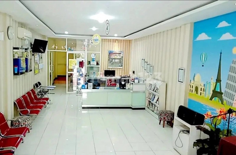 MURAH Rp.1 Milyaran Dijual Ruko Rungkut Asri Utara - Kali Rungkut Surabaya Timur - Modern 3 Lantai Cocok Buat Segala Usaha Kursus, Kantor, Salon, Apotek, Dll