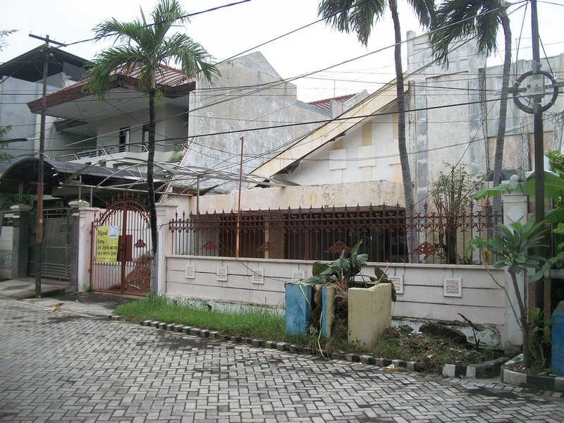 Rumah di Kertajaya Indah Surabaya Timur, Lokasi Strategis, Row Jalan Lebar