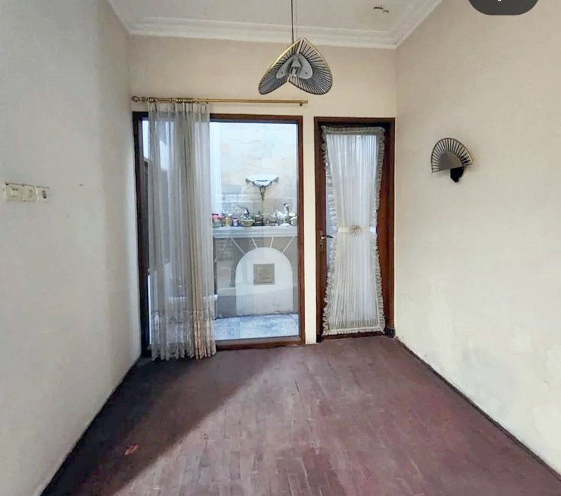 Rumah di Kertajaya Indah Surabaya Timur, Lokasi Strategis, Row Jalan Lebar