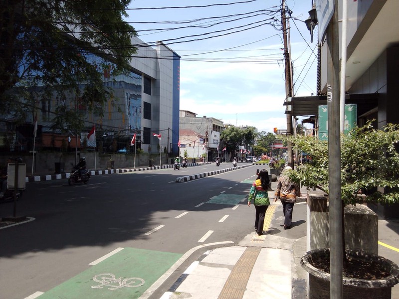 Toko 3.5 Lantai di Pusat Kota Bandung dekat Yogya Kapatihan