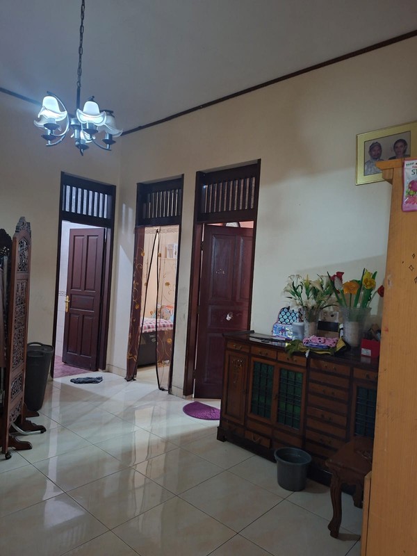 Rumah Bagus Di Jl Rajawali Dalam Pondok Aren Tangerang Selatan