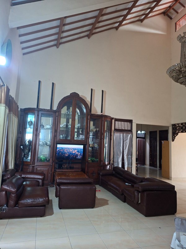 Rumah Bagus Di Jl Rajawali Dalam Pondok Aren Tangerang Selatan